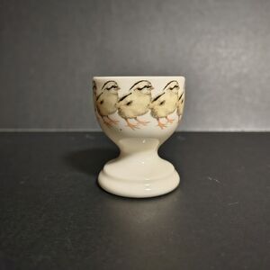 Bridgewater Emma Egg Cup Chick Bridge Back Stamp Excellent Condition